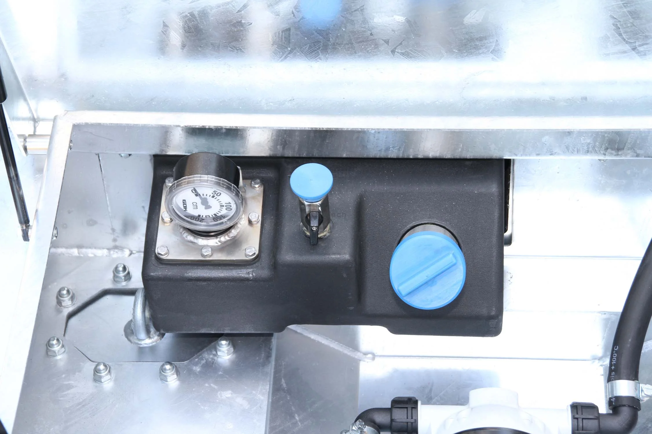 Stazione di rifornimento mobile Quadro Blue (diesel + soluzione di urea AdBlue®)