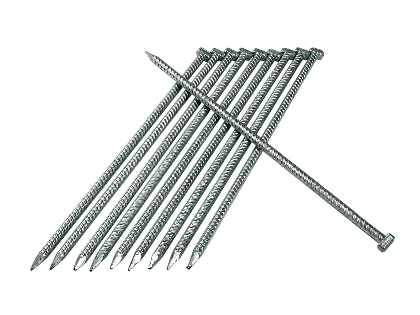 Set di picchetti per fissare un punto di rifornimento carburante su ghiaia compattata.