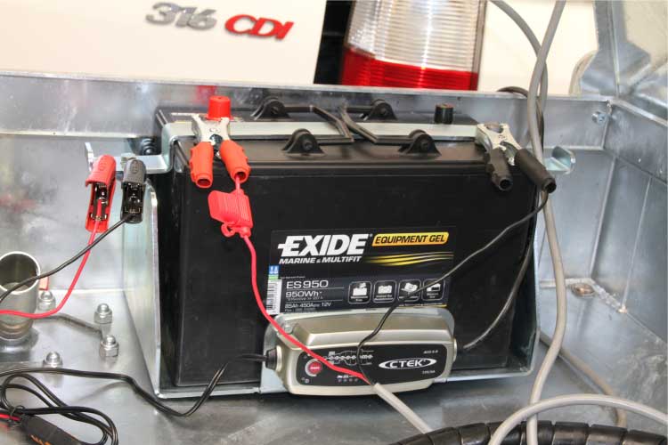 Bausatz Batterie 12 V / 85 Ah1 für Quadro D Batterie 12 V / 85 Ah für Quadro C / D