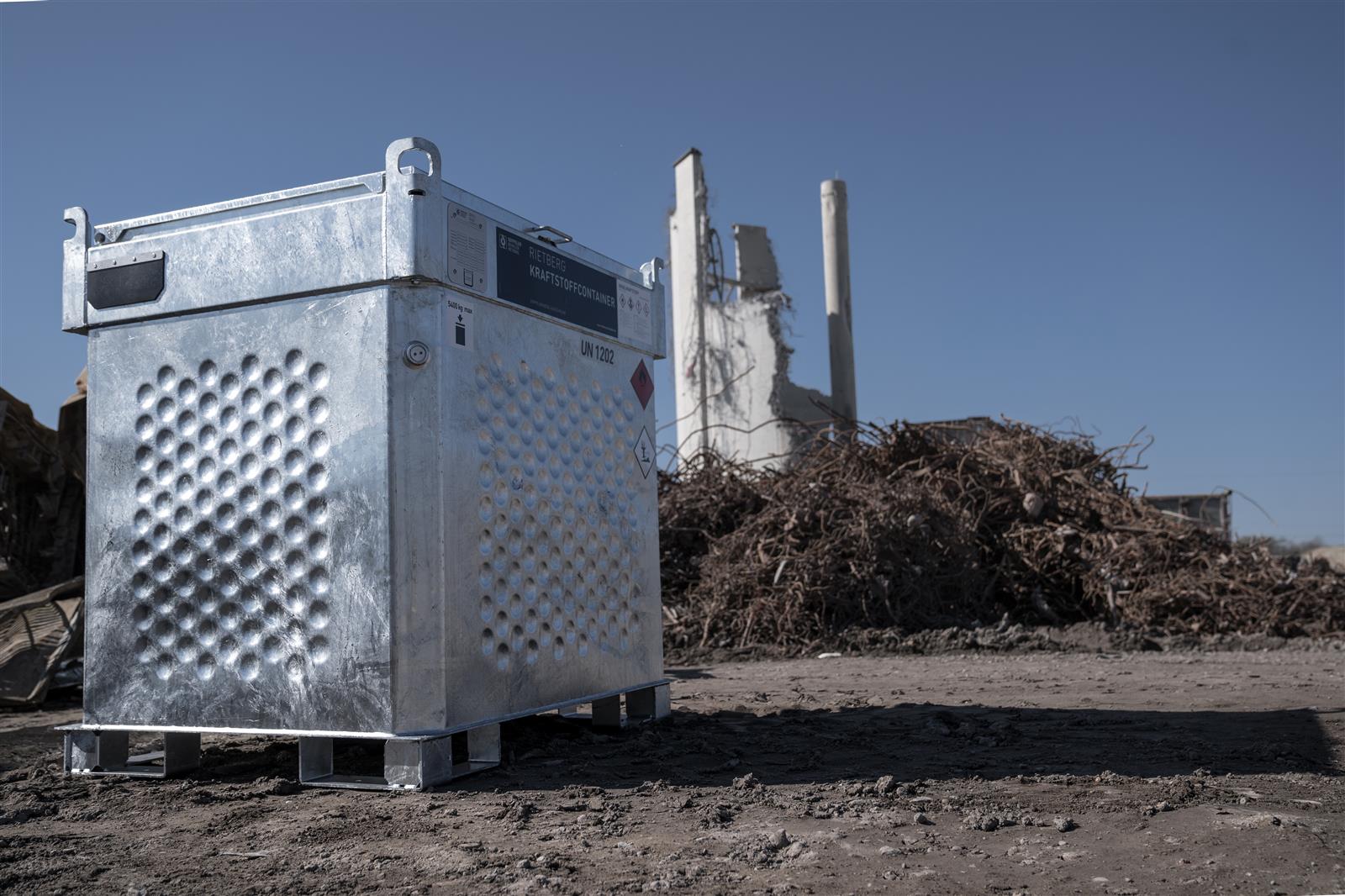 Kraftstoffcontainer QUADRO-D - 1000 Liter Komplettpaket (230V)