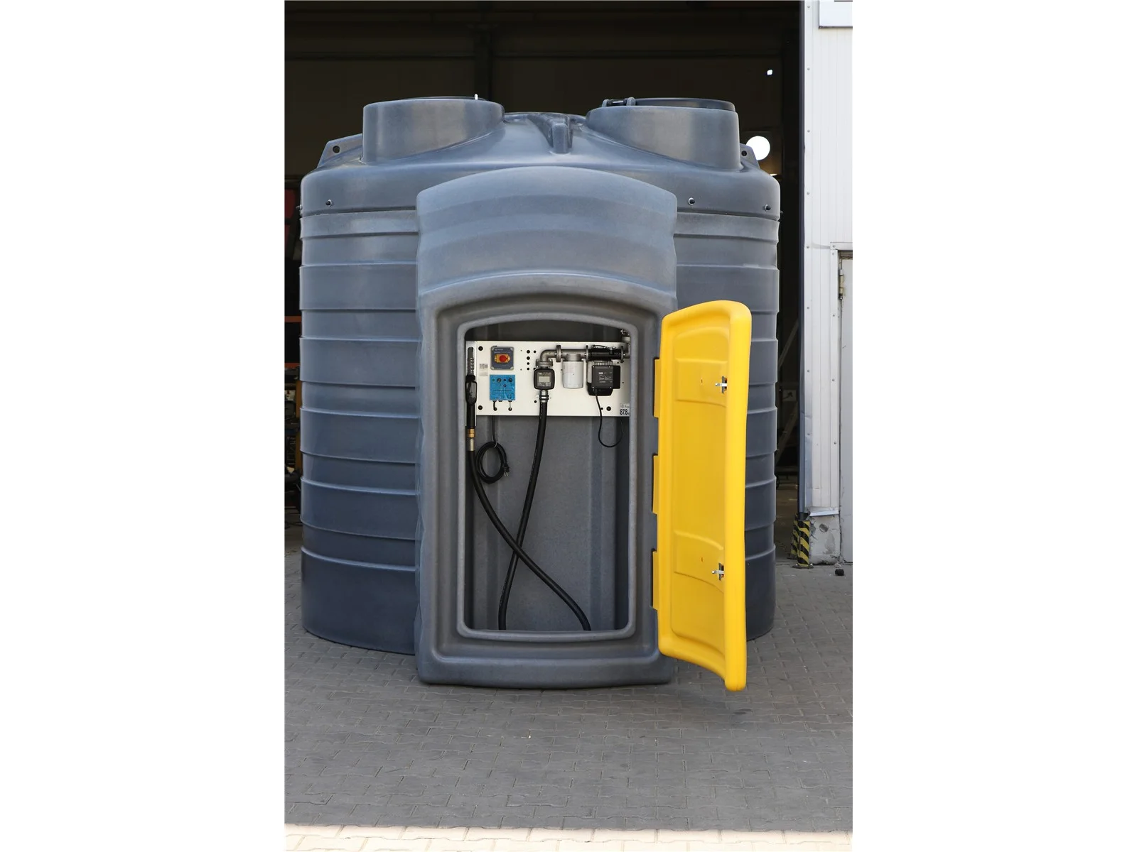 10.000 L TECA-TANK eco stazione di rifornimento per cortile – impianto di serbatoi per diesel di Swimer